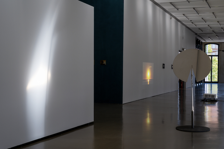 Repeatedly failing to align with light<br>Camera Austria 2025<br>Foto: Markus Krottendorfer